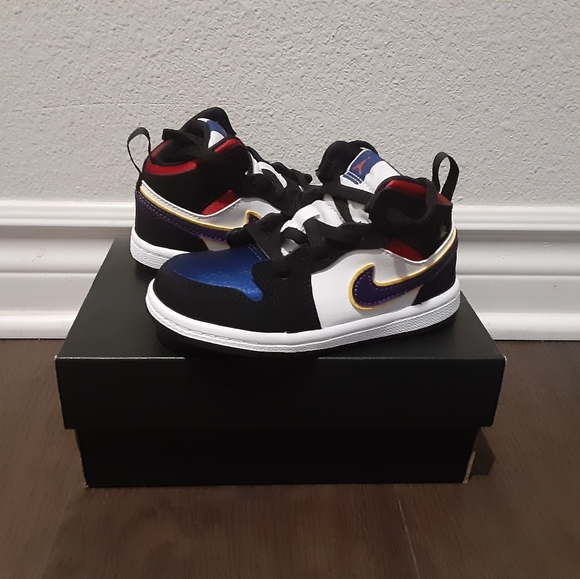 Jordans - Picture 4 of 4